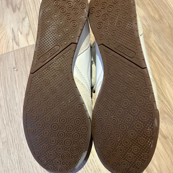 New Balance RC42 size 9 (men’s sizing) - Picture 6 of 8